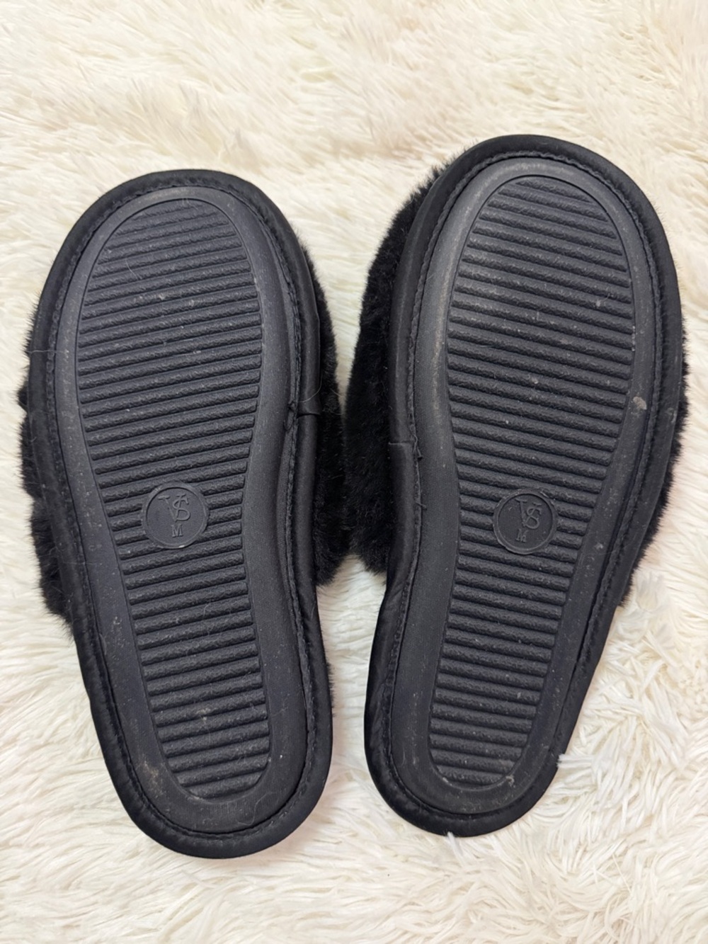 Victoria's Secret Black Faux Fur Slide Slippers with Pink Lettering - Picture 3 of 3